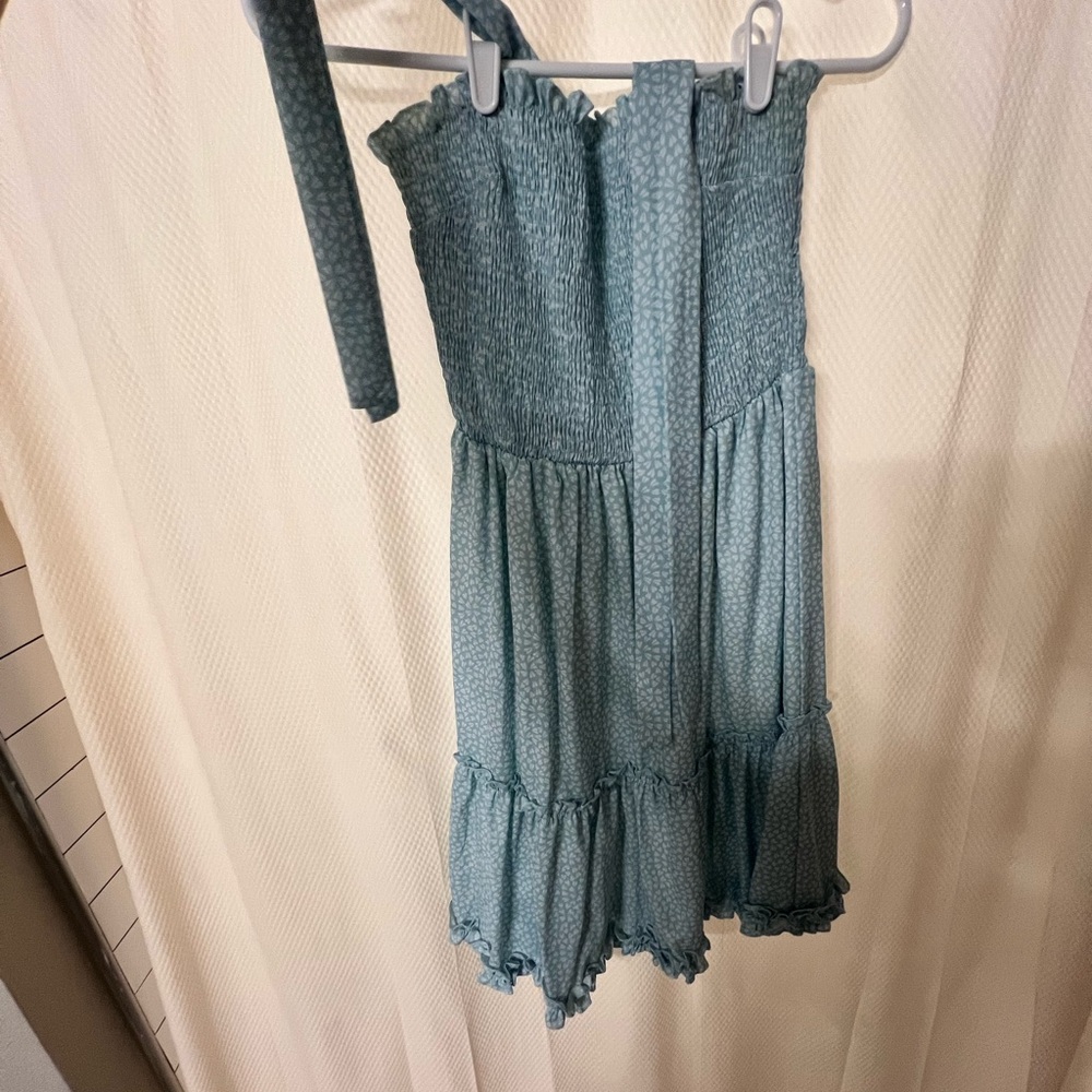 Blue scrunched top. Tie up shoulders. From Amazon. Worn once.